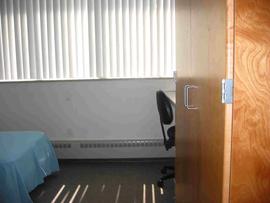 picture of college dorm room