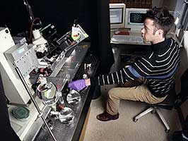 Researcher at nanotechnology center