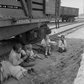 Family who traveled by freight train. Washington, Toppenish, Yakima Valley.