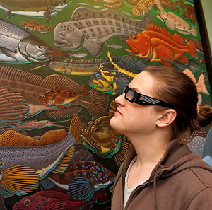 Chris Yoder takes in the 3D images