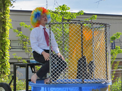 André Punt preparing for a right dunking