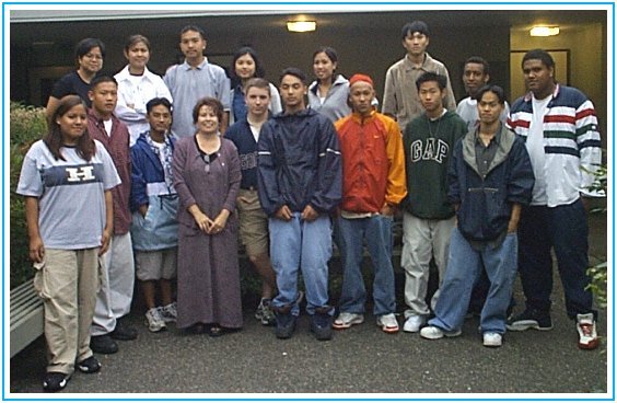 sharonla2.jpg (62878 bytes)