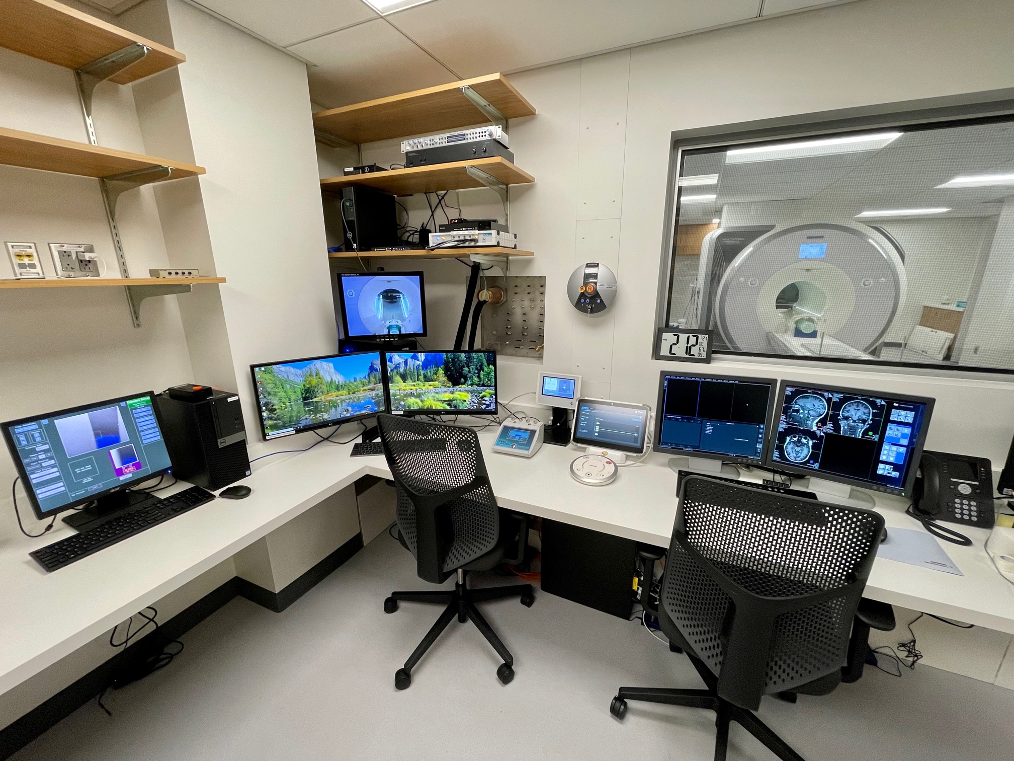 Hourly Heaven Mri Technicians Are Cashing In Big Time - 04g20t7