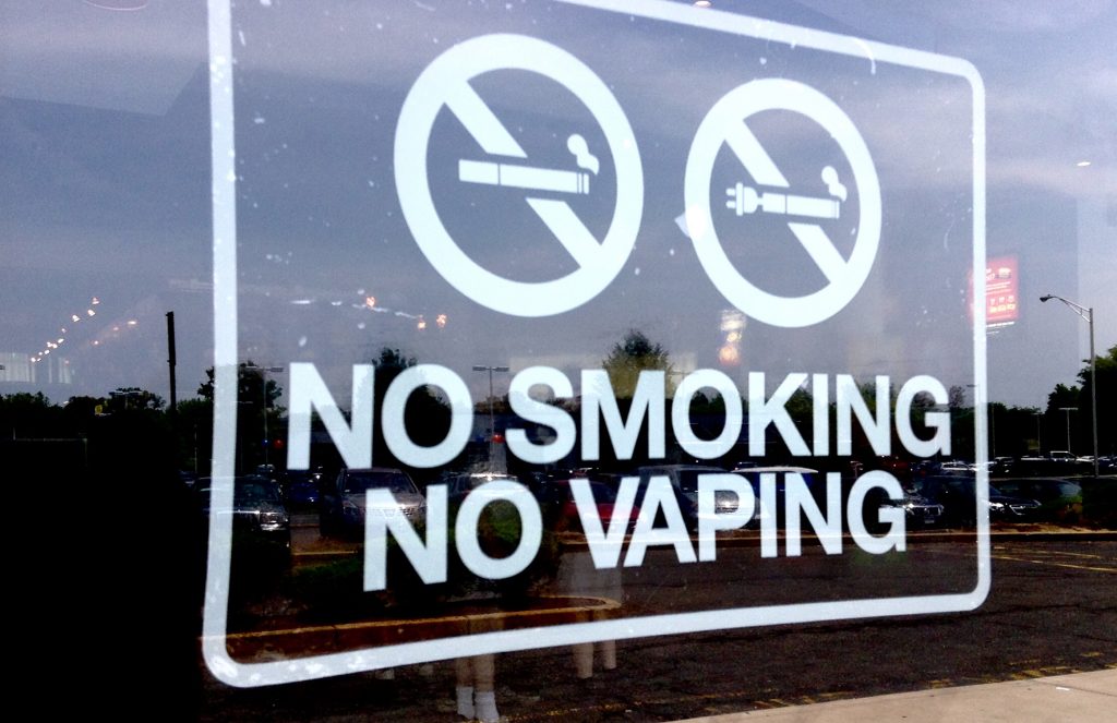 No smoking, no vaping sign