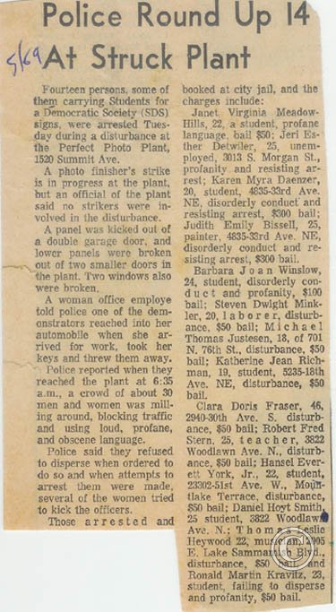 Police round up 14 at struck photo plant, May 1969