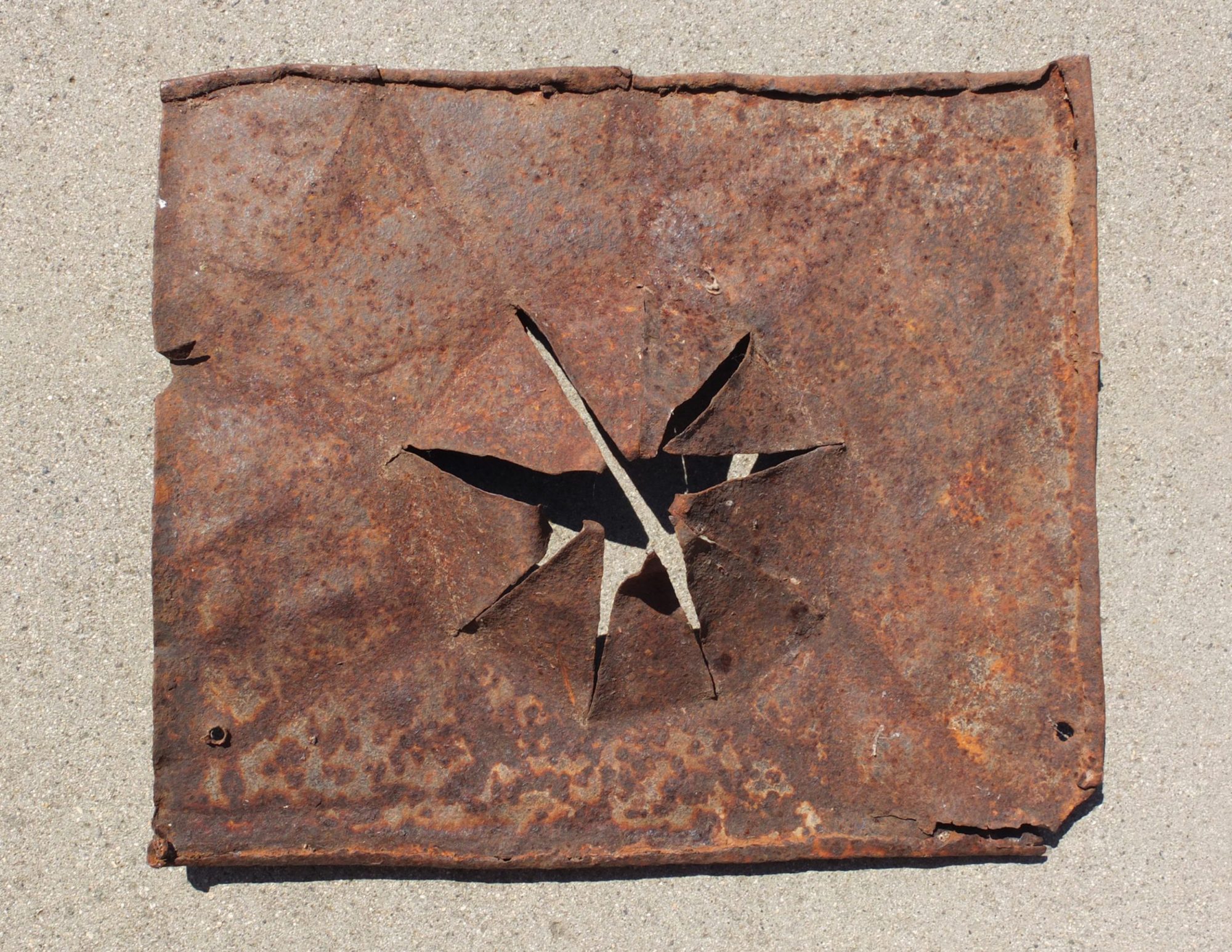 Jeremy Barribeau. A poacher’s plate snare, collected in Namibia, 2020.