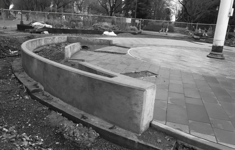 World War II memorial construction